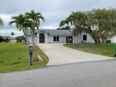 2186 SE Lucca Street Port St Lucie FL 34952