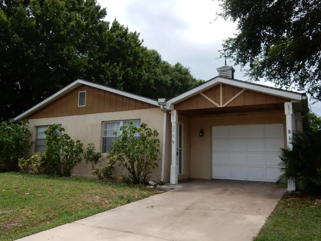 370 NW Concord Drive Port St Lucie FL 34983