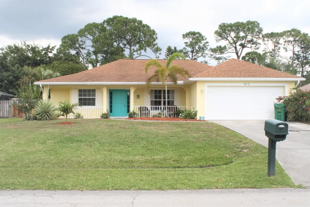 873 SE Lansdowne Avenue Port St Lucie FL 34983