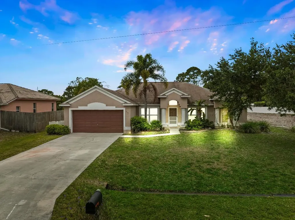 417 NW Hutchins Street Port St Lucie FL 34983