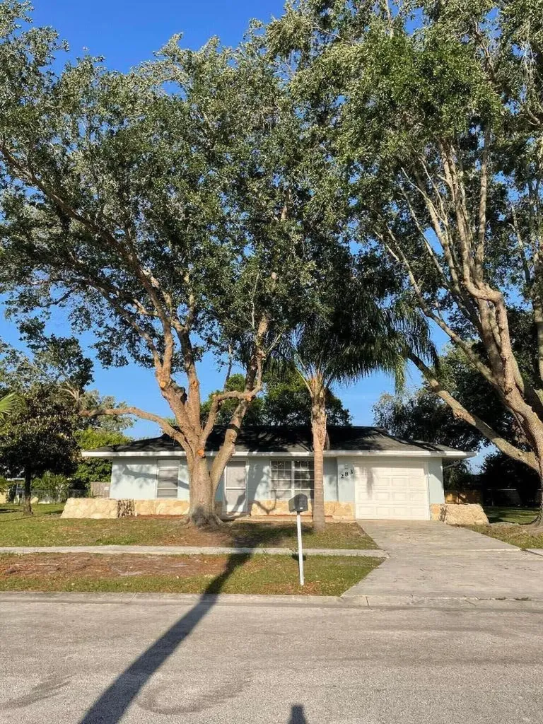 283 NE Mainsail Street Port St Lucie FL 34983