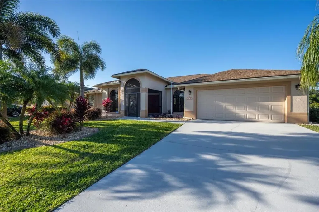 5924 NW Batchelor Terrace Port St Lucie FL 34986