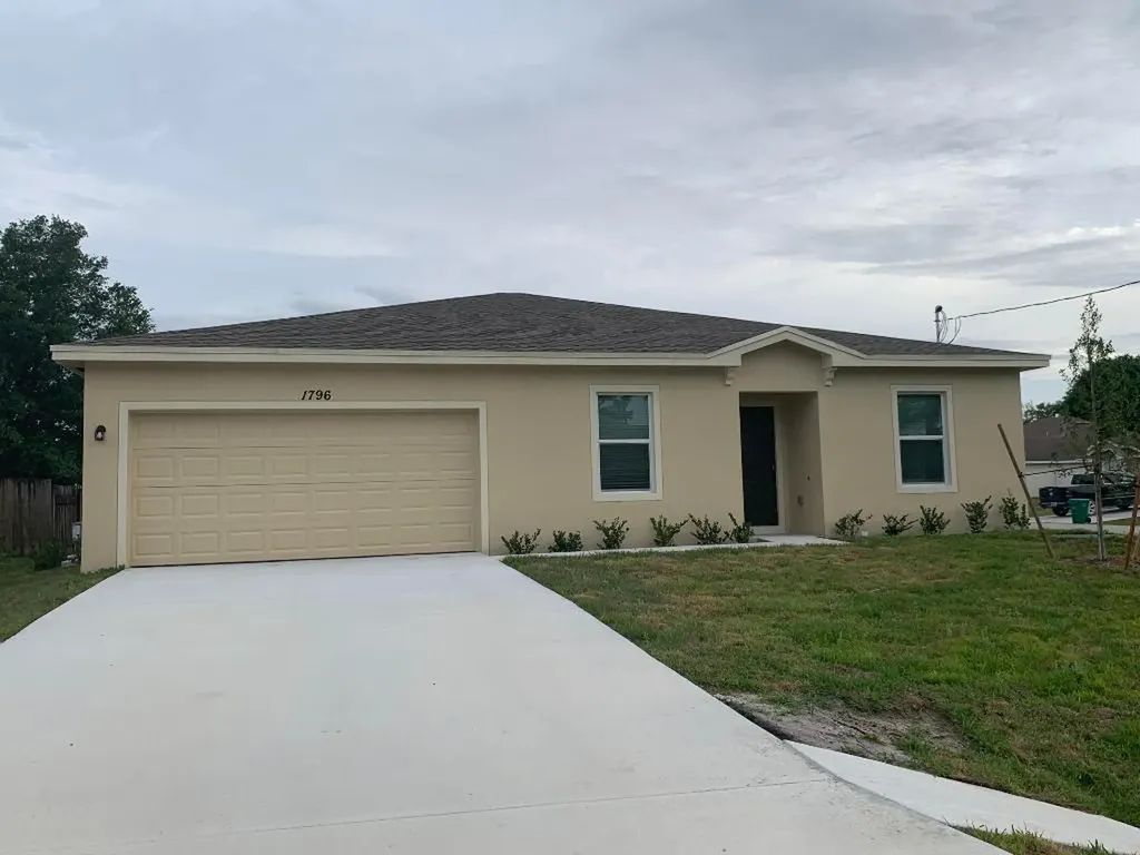 1796 SW Capehart Avenue Port St Lucie FL 34953