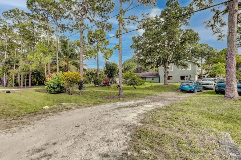 11384 47th Road N West Palm Beach FL 33411