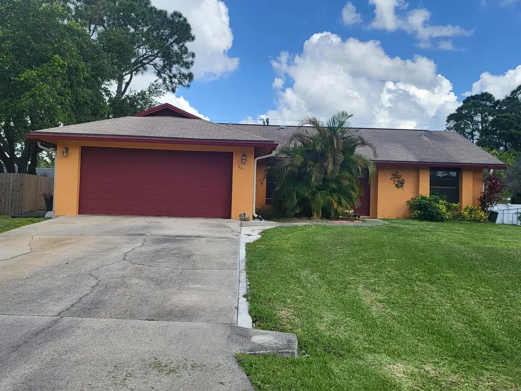 561 Balcom Terrace SE Palm Bay FL 32909