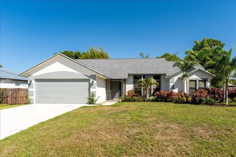 413 SW Molloy Street Port St Lucie FL 34984