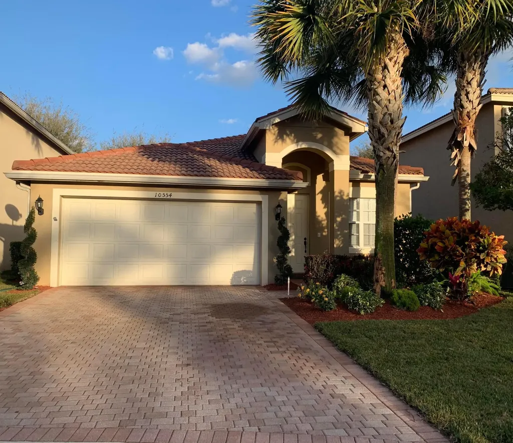 10554 Cocobolo Way Boynton Beach FL 33437