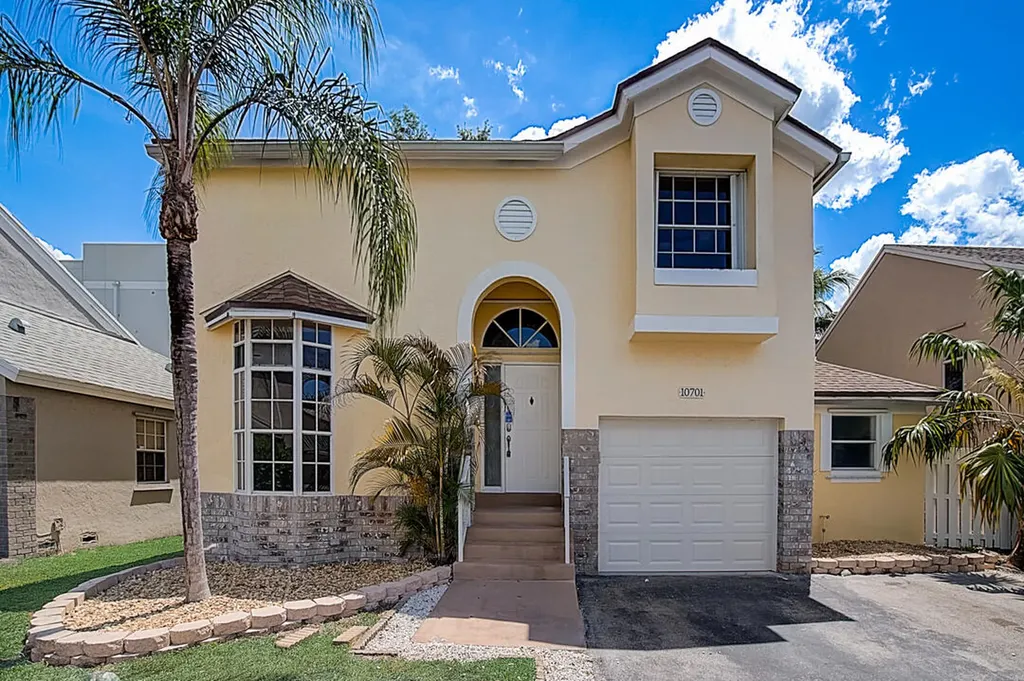10701 SW 10th Court Davie FL 33324
