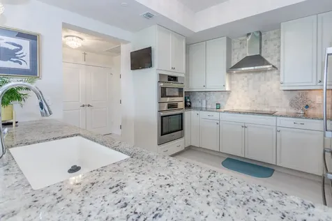 942 Bay Colony Drive S Juno Beach FL 33408