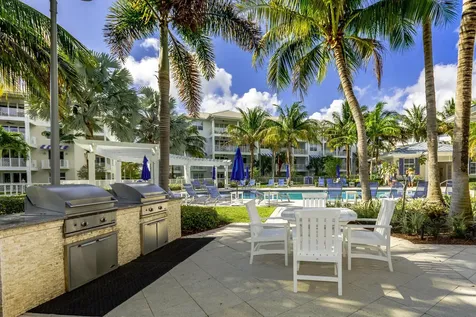 942 Bay Colony Drive S Juno Beach FL 33408