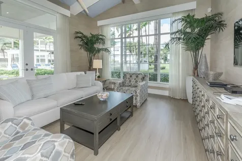 942 Bay Colony Drive S Juno Beach FL 33408