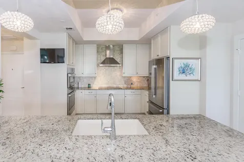 942 Bay Colony Drive S Juno Beach FL 33408