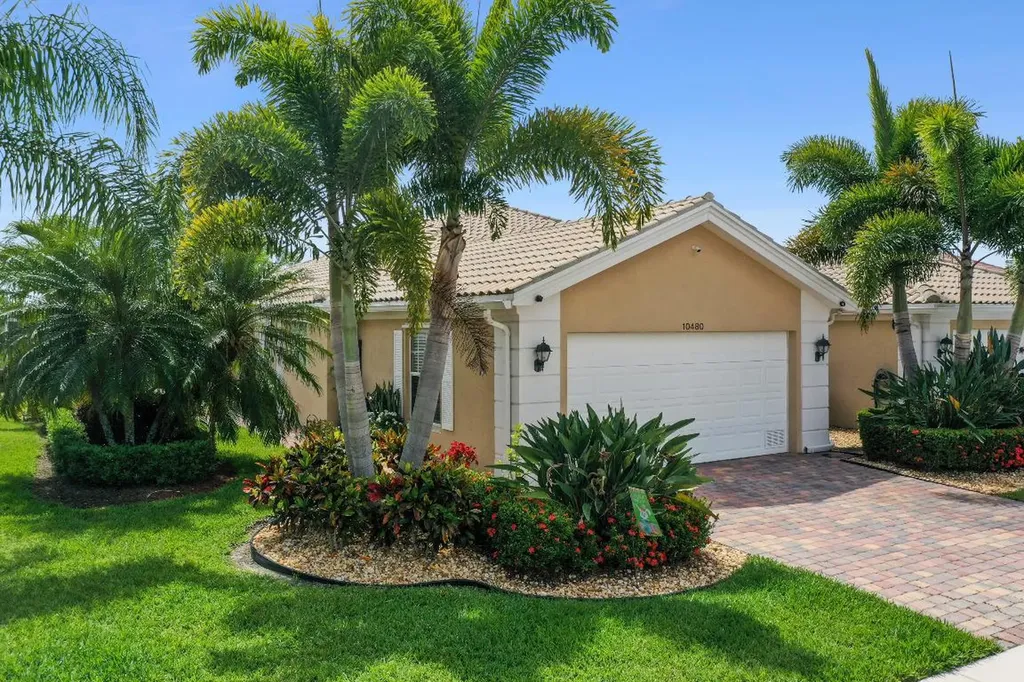 10480 SW Stratton Drive Port St Lucie FL 34987