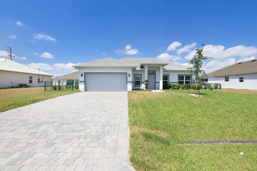 4590 SW Wabash Street Port St Lucie FL 34953