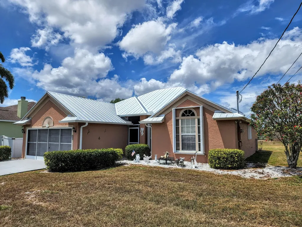 240 SW Ridgecrest Drive Port St Lucie FL 34953