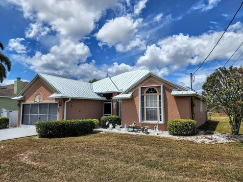 240 SW Ridgecrest Drive Port St Lucie FL 34953