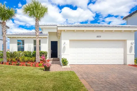 8271 NW Greenbank Circle Port St Lucie FL 34987