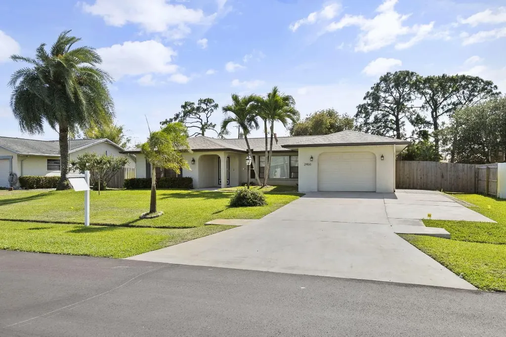 2466 SE Sidonia Street Port St Lucie FL 34952