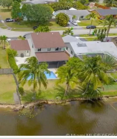 11840 NW 42nd Street Sunrise FL 33323