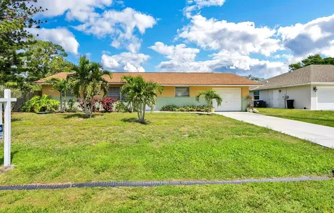 1337 SE Floresta Drive Port St Lucie FL 34983