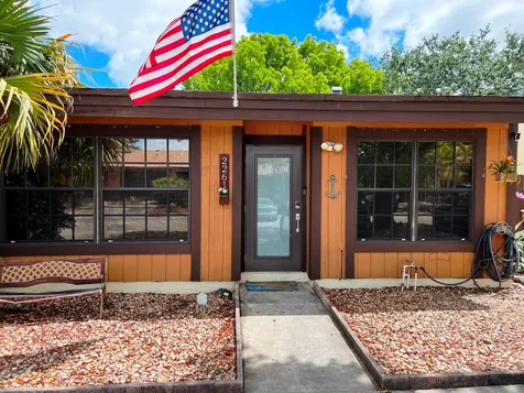 2261 Buttonwood Avenue Pembroke Pines FL 33026