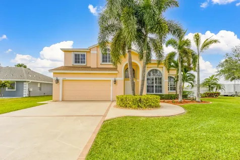 5256 NW North Delwood Drive Port St Lucie FL 34986