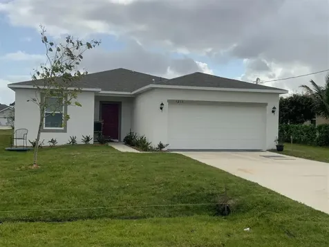 1216 SW Ermine Avenue Port St Lucie FL 34953