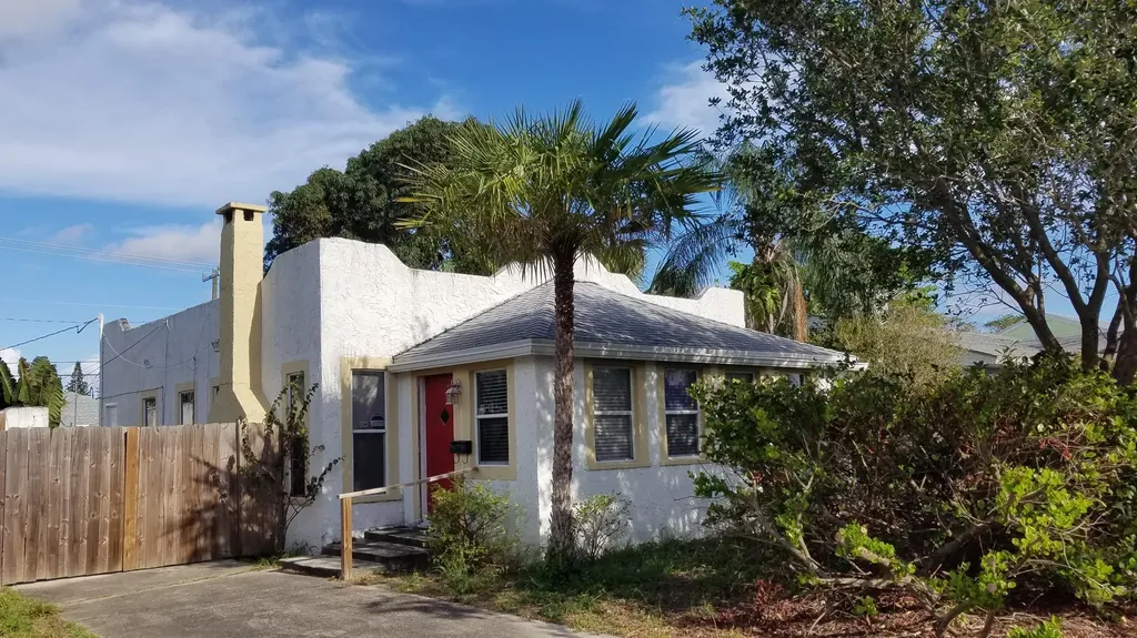 714 N M Street Lake Worth Beach FL 33460