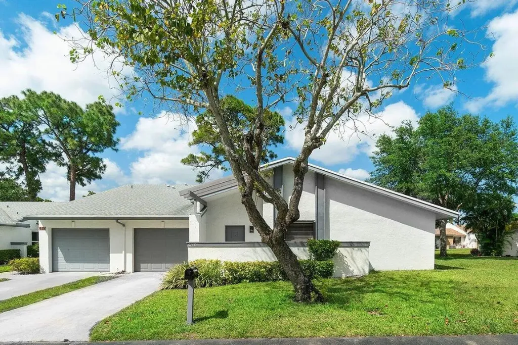 6117 Elsinore Circle Greenacres FL 33463