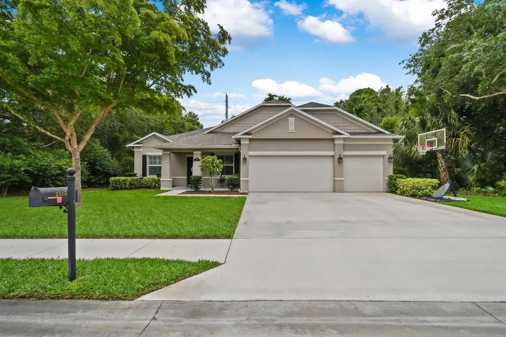 2515 Madewood Drive Fort Pierce FL 34981