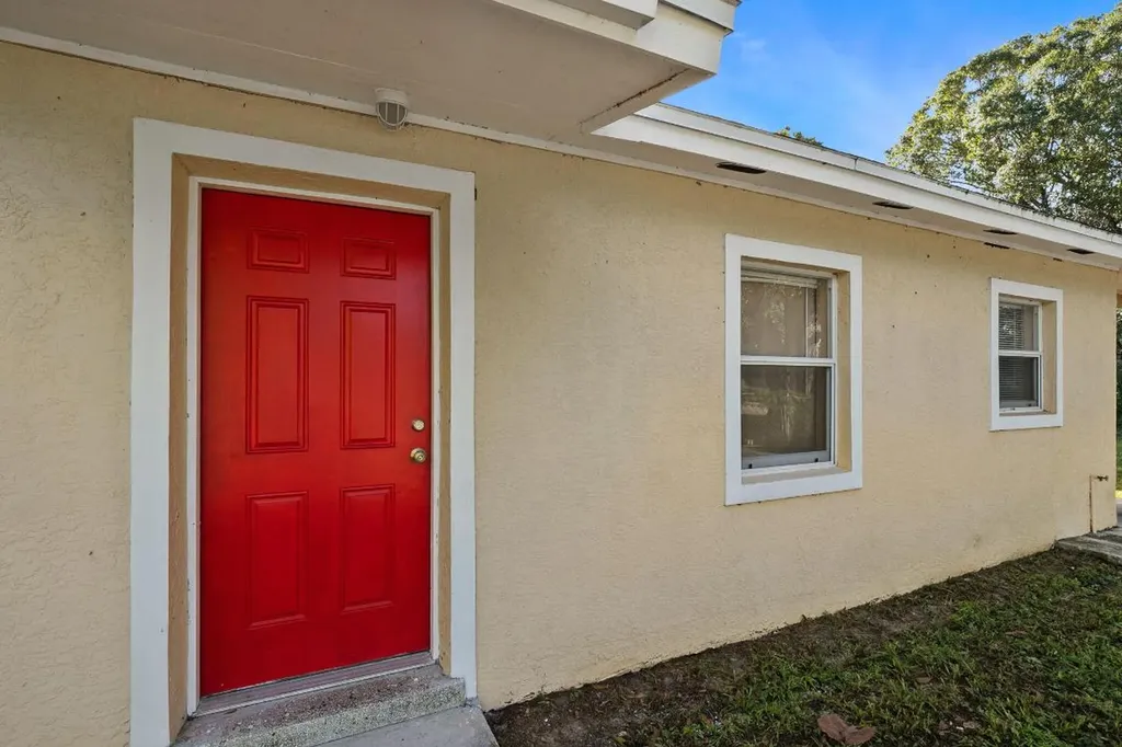 422 N 20th Street Fort Pierce FL 34950