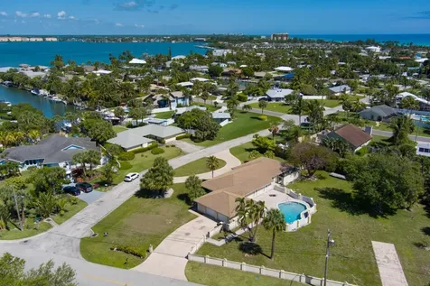 1900 Coconut Drive Fort Pierce FL 34949