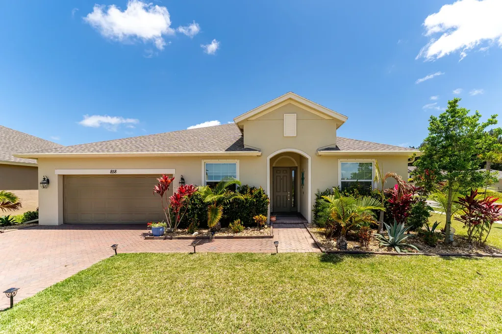 858 Gairloch Lane Fort Pierce FL 34947