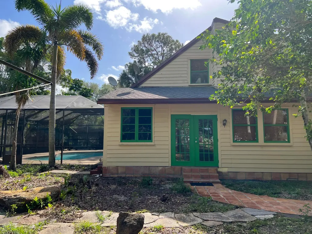 5198 2nd Road Lake Worth FL 33467