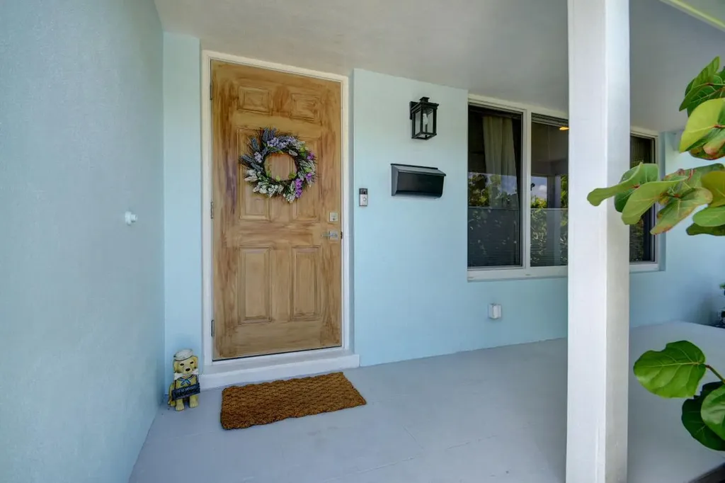 1305 N J Terrace Lake Worth Beach FL 33460