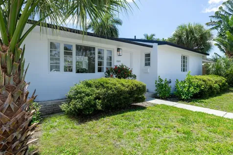 1024 N Lakeside Drive Lake Worth Beach FL 33460