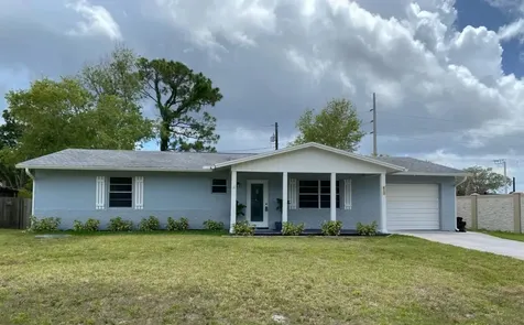 614 SE Chapman Avenue Port St Lucie FL 34984