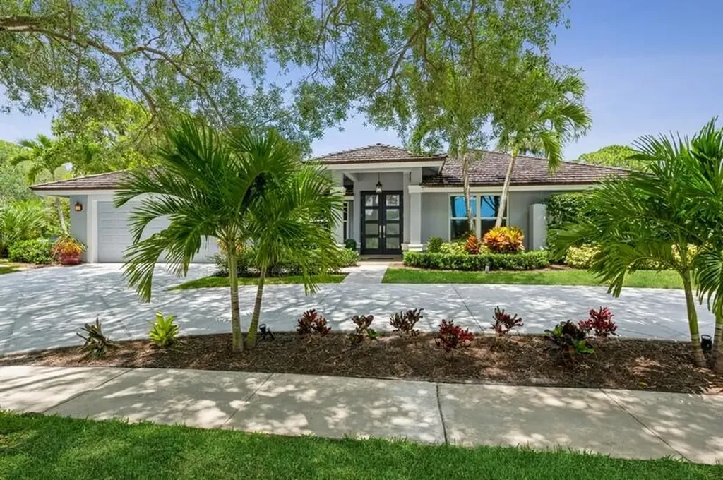 18420 Lake Bend Drive Jupiter FL 33458