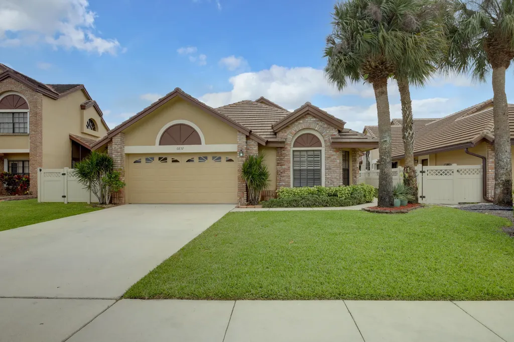 6852 Bitterbush Place Boynton Beach FL 33472