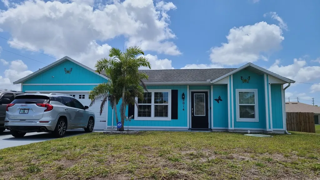 2014 SW Larchmont Lane Port St Lucie FL 34984