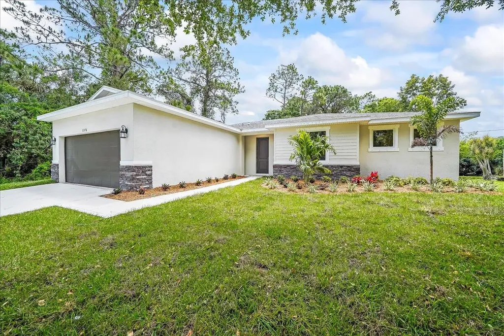 1152 SW Bayamo Avenue Port St Lucie FL 34953