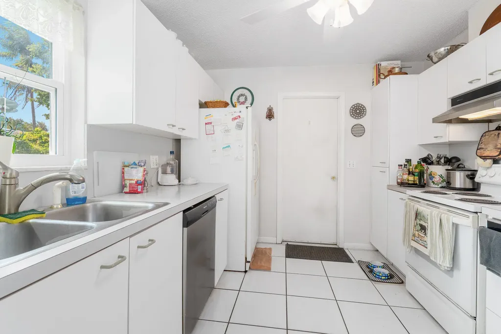 530 NW 14th Street Delray Beach FL 33444