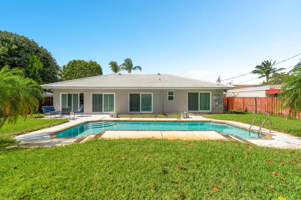 530 NW 14th Street Delray Beach FL 33444