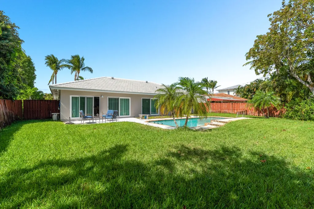 530 NW 14th Street Delray Beach FL 33444