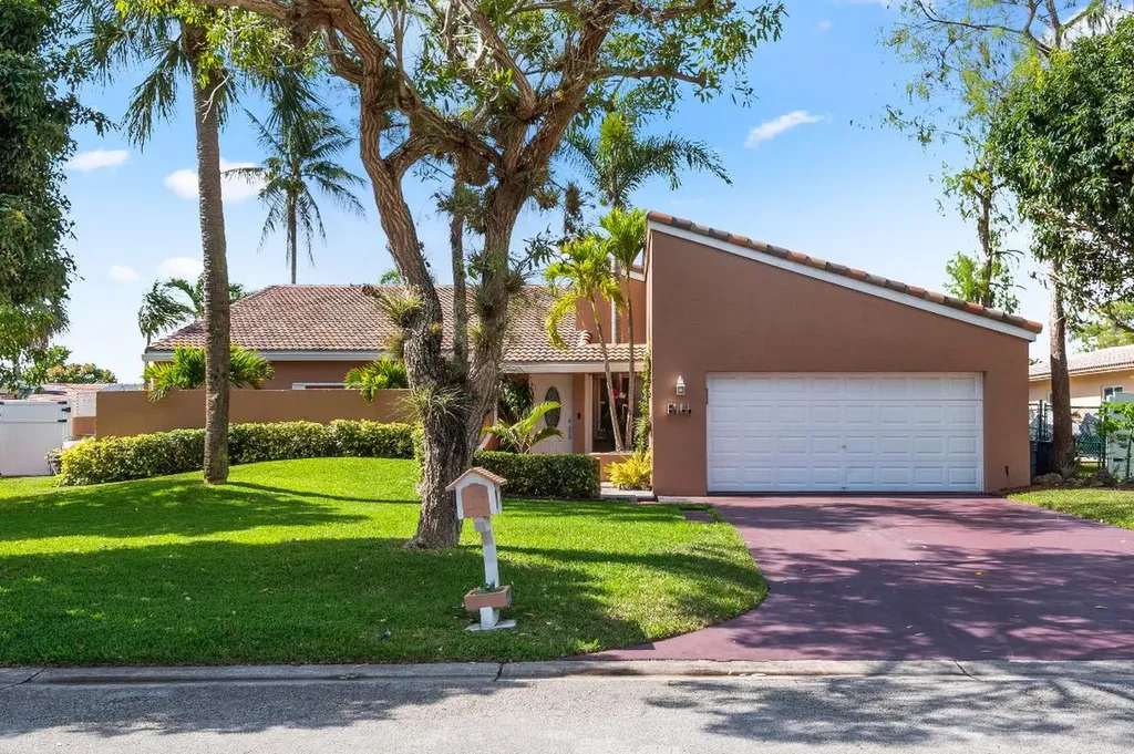 8466 NW 14th Court Coral Springs FL 33071