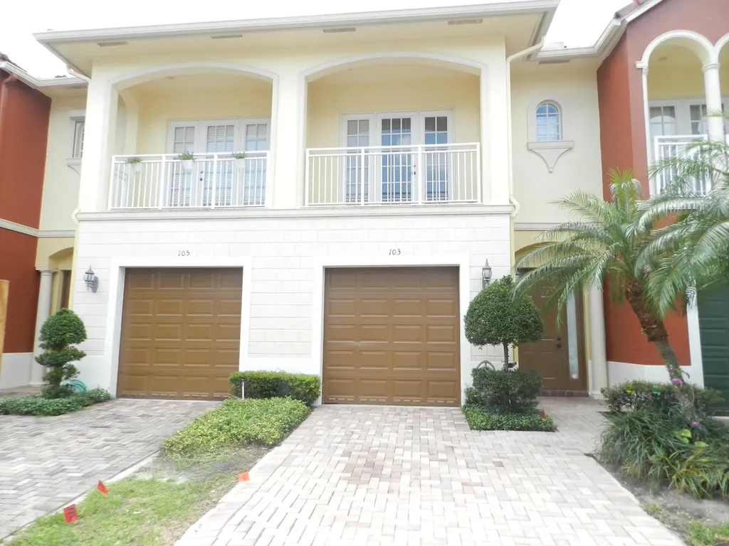 103 Via Emilia Royal Palm Beach FL 33411