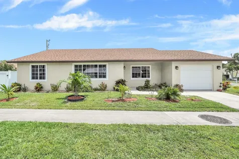 220 SW 8th Street Boynton Beach FL 33426