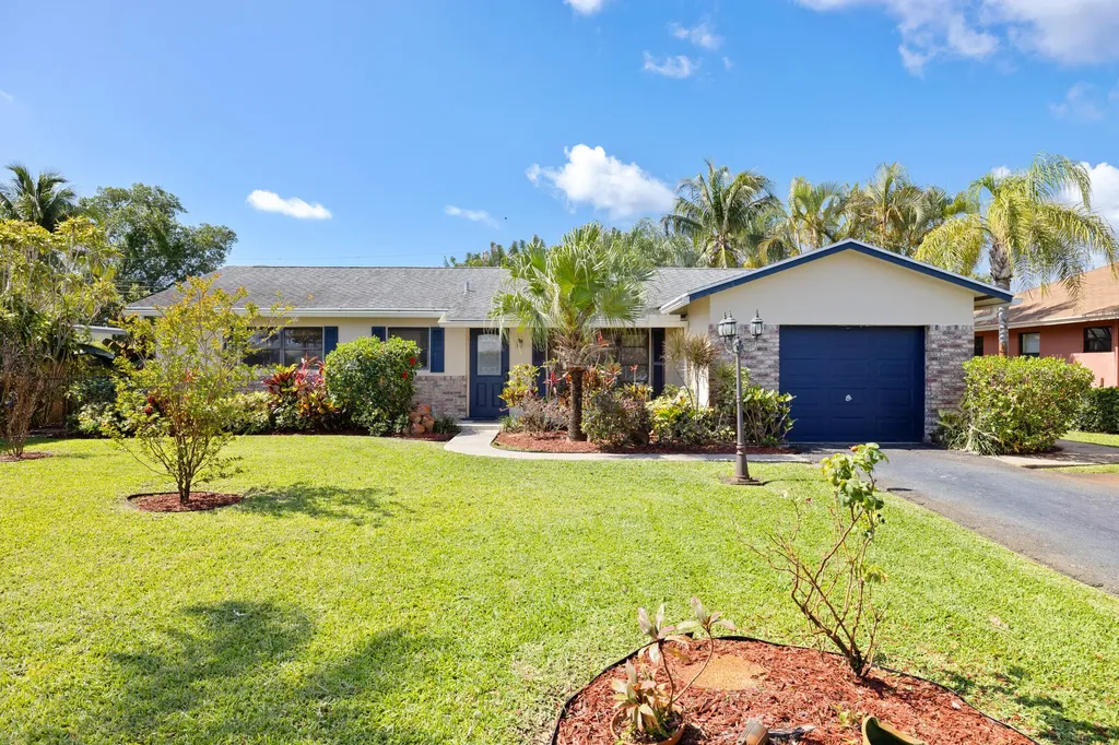 146 SE 26th Avenue Boynton Beach FL 33435