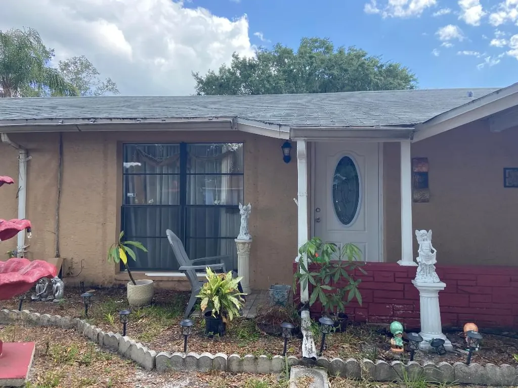 10202 Westbranch Court Tampa FL 33615