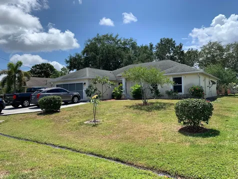 2273 SW Edison Circle Port St Lucie FL 34953